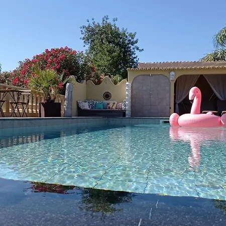 Alojamento de Acomodação e Pequeno-almoço Quinta Pereiro Tropic Garden, Algarve 4*