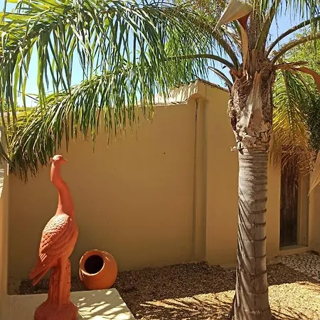 Quinta Pereiro Tropic Garden, Algarve Alojamento de Acomodação e Pequeno-almoço