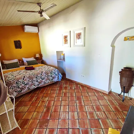 Quinta Pereiro Tropic Garden, Algarve Bed & Breakfast Moncarapacho