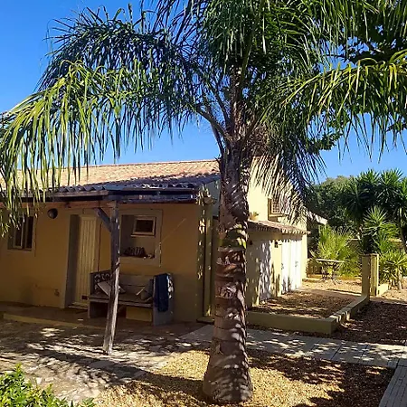 Quinta Pereiro Tropic Garden, Algarve Bed & Breakfast