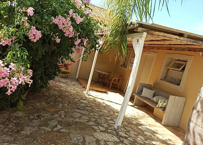 Quinta Pereiro Tropic Garden, Algarve Bed & Breakfast